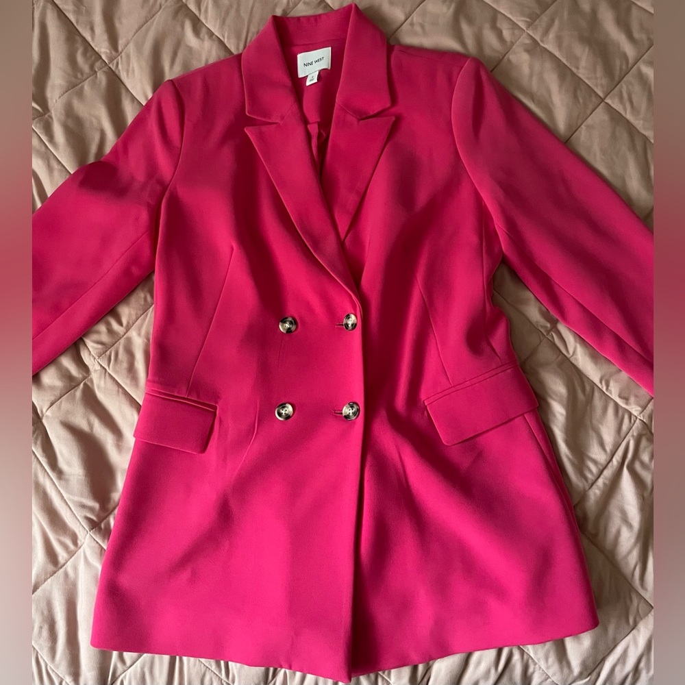 Hot pink Nine West double breasted lined blazer size 4 *LIKE NEW*